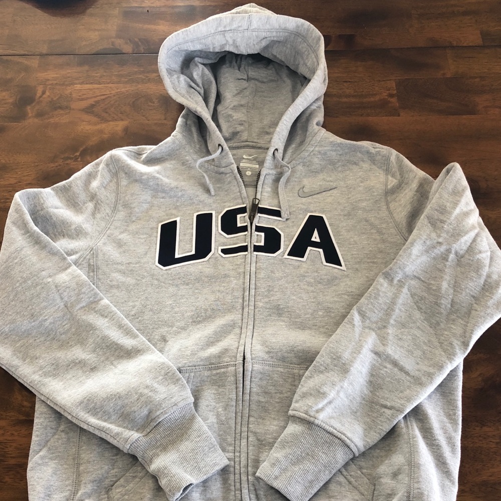 USA Nike zip up hoodie. Women’s but would be good for kids as well!